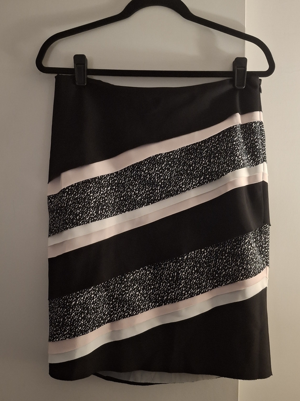 White House Black Market Women's Black and Blush Diagonal Stripe Pencil Skirt
